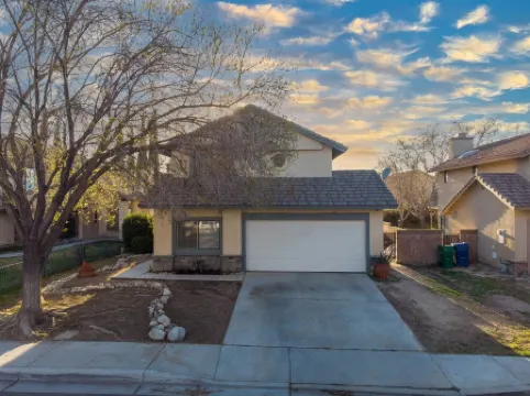 The Highlight of West Lancaster - 1-3 miles from the Fwy, Parks, and Restaurants