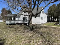Spacious Pet Friendly home near Lake & Golf Course-Sleeps 20