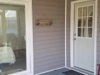 The Cook's Wall Cabin Hotels in Stokes County