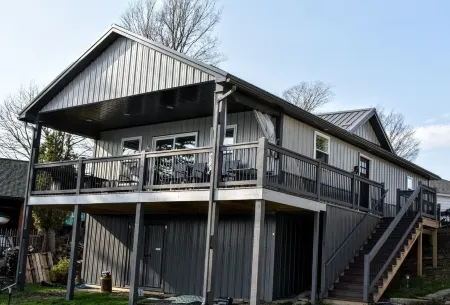 COME REST AT THE NEST! Year round, water front home close to Ellicottville! Отели в г. Катарогас