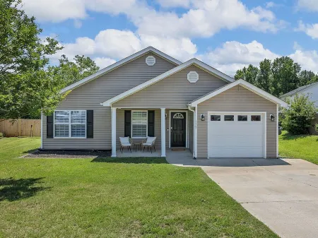 Rustic Retreat 3bdr/2bathHome in Boiling Springs