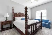 Escape to our stunning pool home retreat in Vero Beach, Florida!