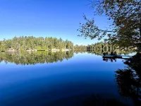 Camp Bear Claw, private home on the shores of Oseetah Lake. - 4 stjerner