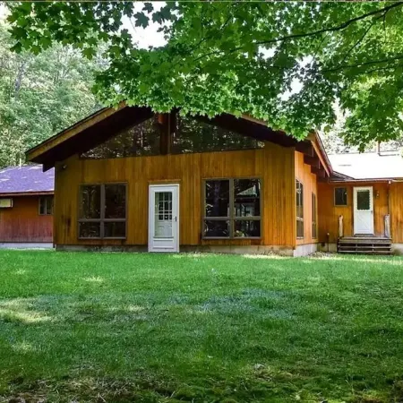 Luxury Cabin with Indoor Heated SaltWater Pool!