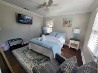 Sleeps 6 - Centrally Located to Mcrd PI & Downtown!