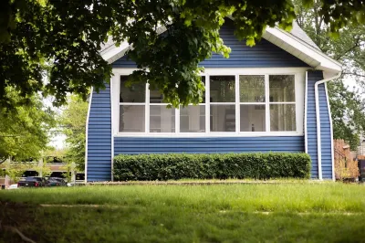 2-bedroom vacation home just 17 minutes drive to Ford Field Hotel in zona Blu Jean Blues