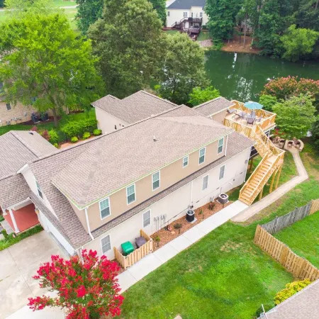 2 Bed/2 Bath with LR, DR, Kitchen, Laundry & Deck. Parties Are Not Allowed.