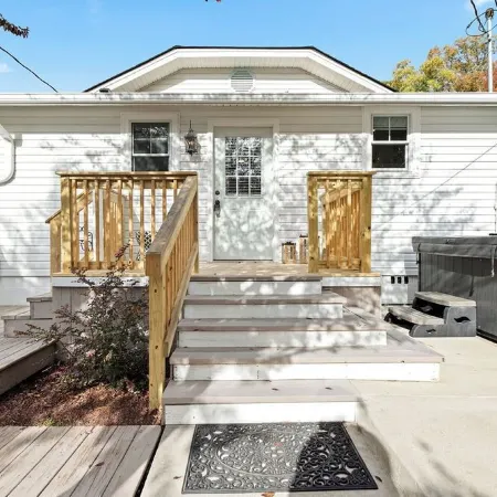Historic Downtown Wake Forest Bungalow