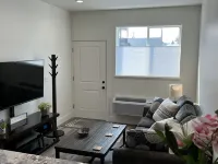 Newly remodeled, centrally located apartment - Unit B