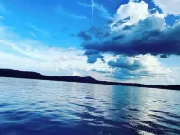 Dreamy Waterfront Cottage on Lay Lake with Kayaks!