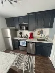 Family-Friendly Lakeside Cottage with Spectacular Sunset Views Pet-Friendly!