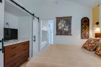 Lulu's Place - A Lakeside Tiny Home in Tennessee