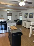 Cozy 2-bedroom apartment on Lake Texoma with AC, WiFi