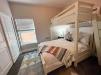 Welcome to The Yeti Hut! Hotels in Ravenna