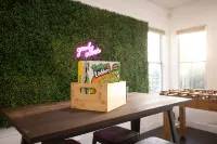 Chic 3BR/2BA Oasis + PacMan & Foosball - Sleeps 8 - Minutes to LAX + Beach +SoFi