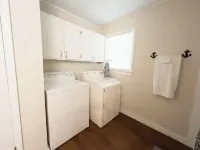 Anchor Down - 3 bed/2 bath Cabin