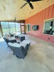Beautiful new barndominium close to lake Ouachita, caddo river and camp ozark.