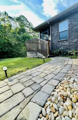 Lovely Guest Apartment<br> Hotels near City of Milton BMX Track