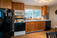 Explore Bellingham, minutes Airport WWU & Downtown Hotels in Marietta-Alderwood