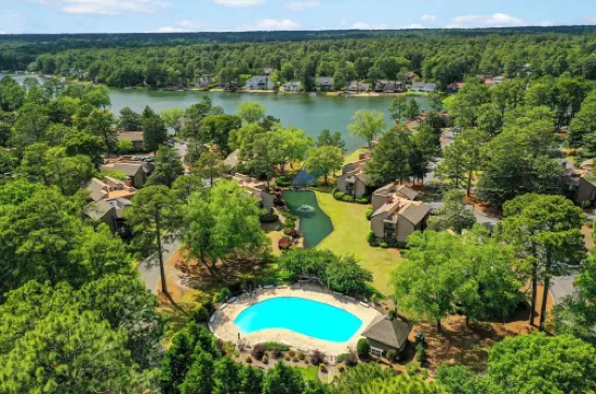 Lakefront Pinehurst Condo 2BD/2BA - 237 - With Community Pool Access