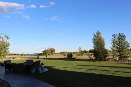 Quiet Studio Apartment minutes from Fort Collins and Windsor