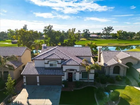 6th Tee Luxury Pool & Fire Pit