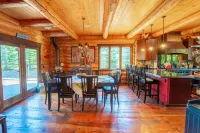 Shangrilog - Cabin with Mountain View & Lake Front Property