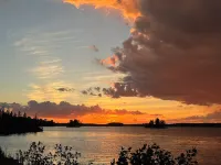 Spacious cabin minutes from recreational trails & Round Lake