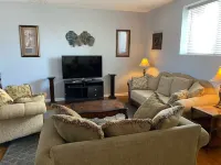 2400 sqft Spacious Luxury Value.  30 min from Wis Dells. 20 Min to Sand Valley Hotels in Adams County