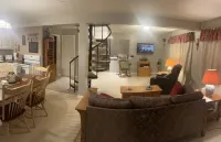 Creekside Chalet