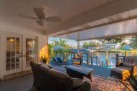 New Orleans Area 5BR 3.5ba with Gourmet Kitchen and Private Boat Dock