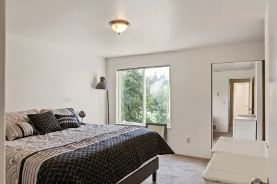 Cozy Water Front with Puget Sound Bay View in your Backyard Hotels near Manette Walking Trail & Hill Climb