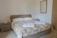 Large Three-room Apartment in a Strategic Position
