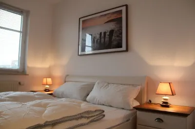 Bright renovated apartment 350m to the beach