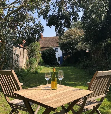 Wayside Cottage Vacation Home