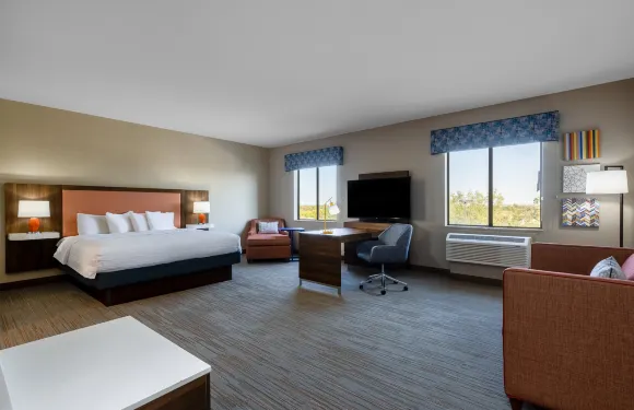 伍德沃德歡朋套房酒店