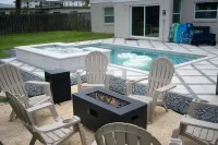 Designer Home - 9 Beds - New Pool - by Beach