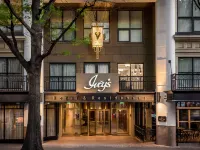 The Ivey's Hotel Hotels near Hanover Square