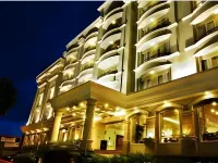 M - Regency Hotel Hotels in Maloku