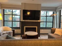 Luxe Mammoth Monache 2br/2ba Suite - steps to the village and gondola!