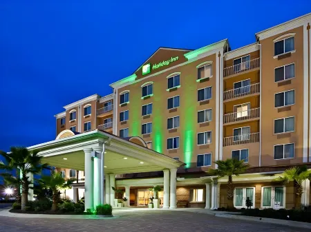 Holiday Inn & Suites Lake City