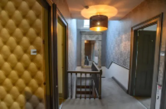 金斯伯利 7 號及 8 號 馬爾堡酒店