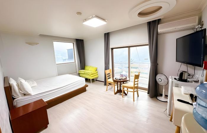 Ulsan Yeongnam Alps Sandia Oncheon