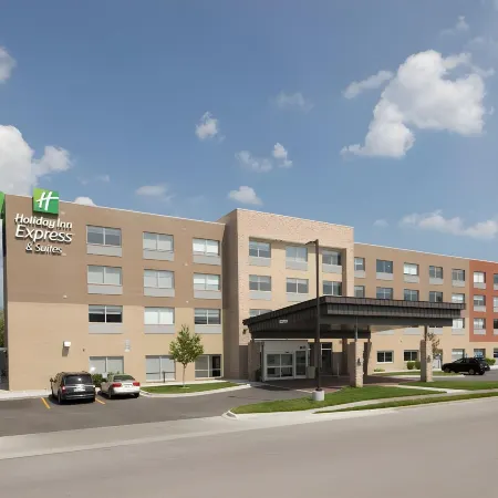 Holiday Inn Express & Suites KALAMAZOO WEST by IHG