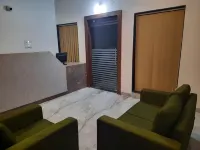 Raapan Beach Resort Hotele w: Malvan