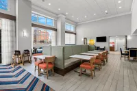 Hampton Inn & Suites Charlotte-Airport Các khách sạn ở Belmont
