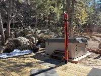 Cozy cabin nestled in the rocks near fishing and hiking Hotels in Boulder County