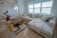 Modern 4Br w/ Natural Light, High Ceilings, 20 Mins from DFW Airport