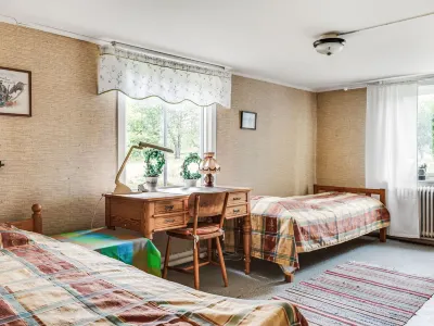 Källehult Hotels near Solsidan i Mossbrohult
