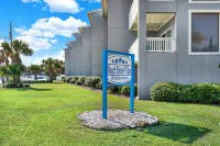 3-bedroom vacation home steps to Tybee Island Beach